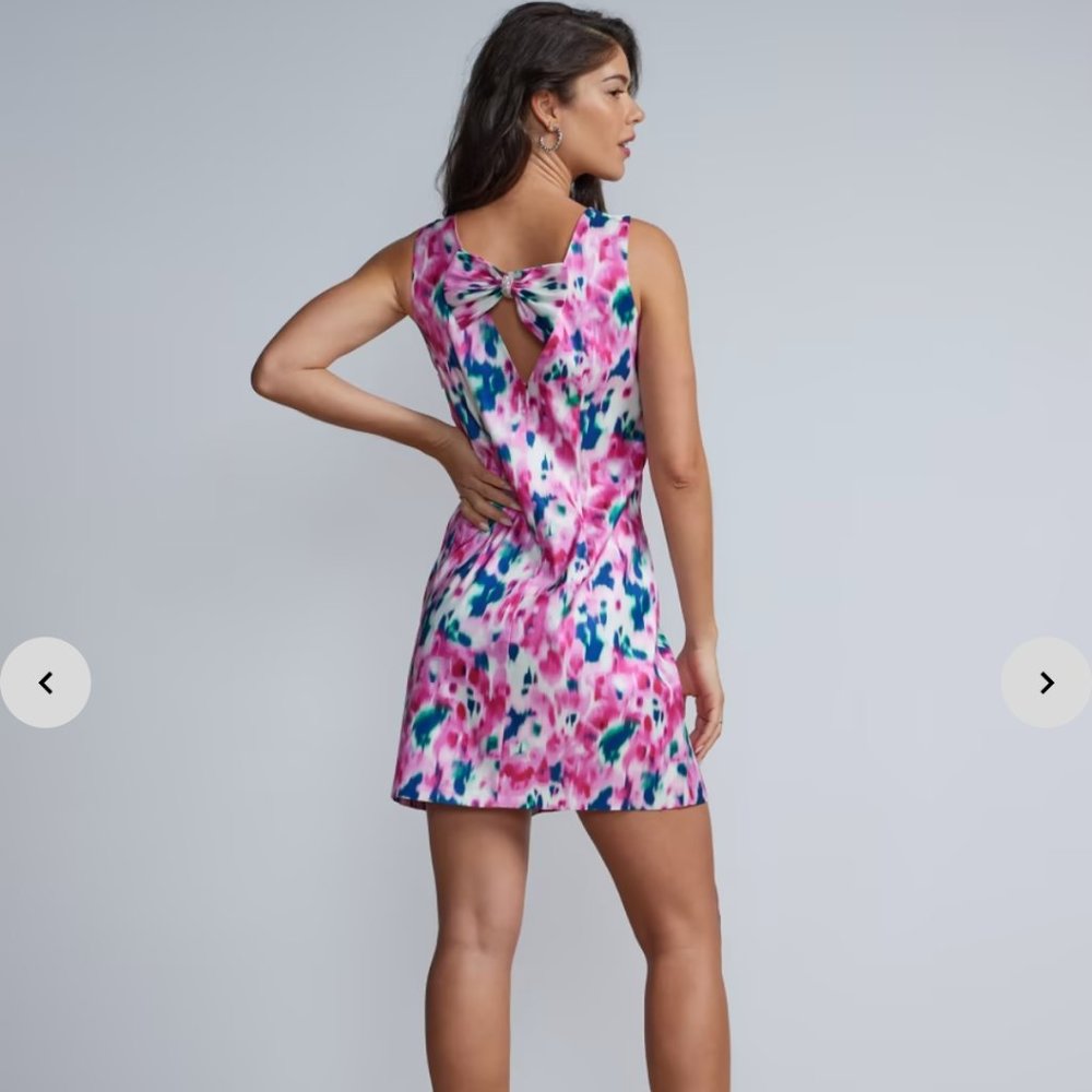 Bow Back Shift Dress - Picture 2 of 3